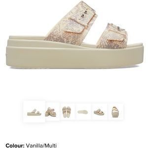 Women’s Crocs NWT size 11 Brooklyn wedge in Snake